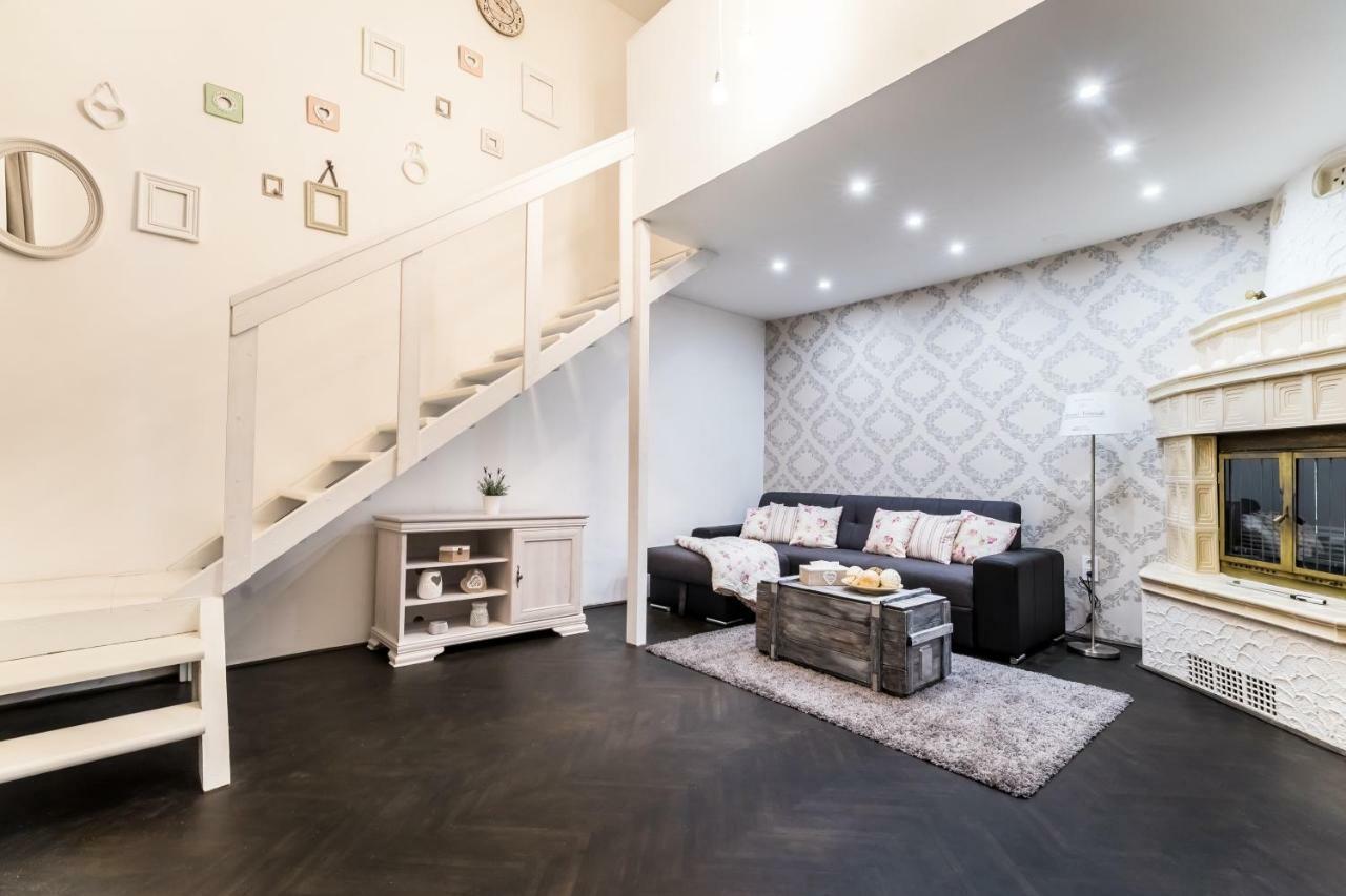 Bpr Vintage Garden Apartment With Terrace & Sauna Budapest Exterior foto
